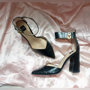 Zac Posen Black Leather Pointy Toe Ankle Wrap Heels
